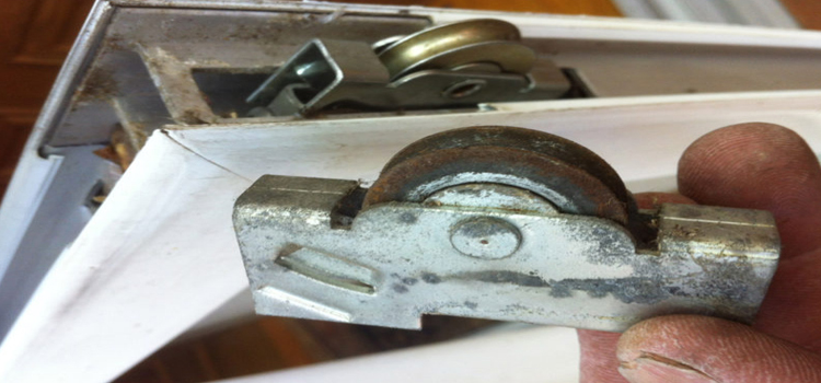screen door roller repair in Fontana